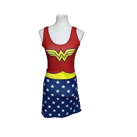 D C comics ladies sleepwear size small - Picture 1 of 7